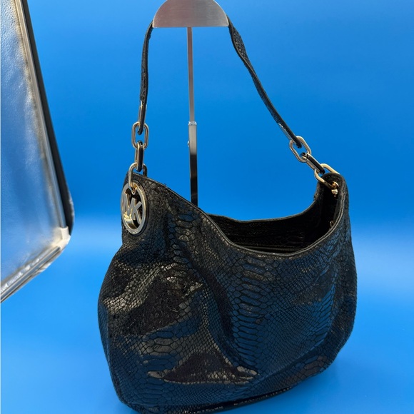 Michael Kors Black Textured Shoulder Bag - Picture 2 of 6